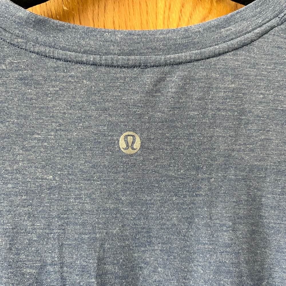 LULULEMON T.H.E. Crew shirt tee M - Picture 5 of 7